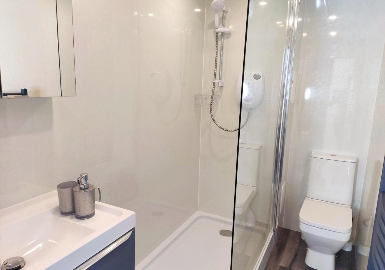 Dundee Football Stadium Apartment エクステリア 写真
